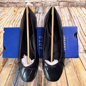 Apt. 9 Occupation Black Faux Leather Flats Women Size 8